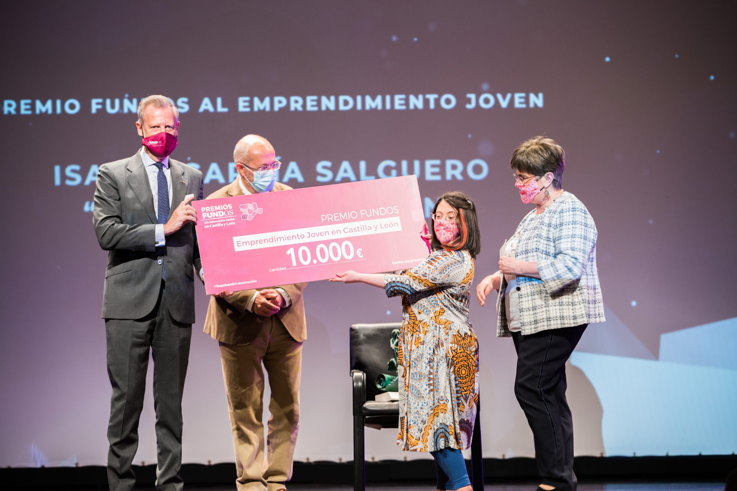 Lady Isabel recoge el Premio Fundos al emprendimiento joven
